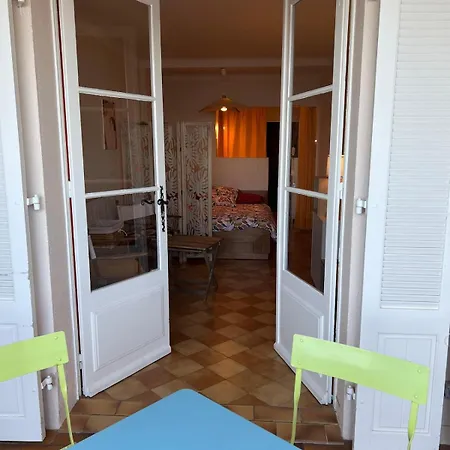 Apartment Vue Proche Port *